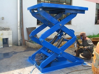 湖南榮洲機(jī)械設(shè)備有限公司,移動(dòng)式升降平臺(tái)價(jià)格,湖南升降貨梯,塑料托盤(pán)批發(fā),固定式升降平臺(tái),曲臂式升降平臺(tái),汽車(chē)尾板,全電動(dòng)叉車(chē)