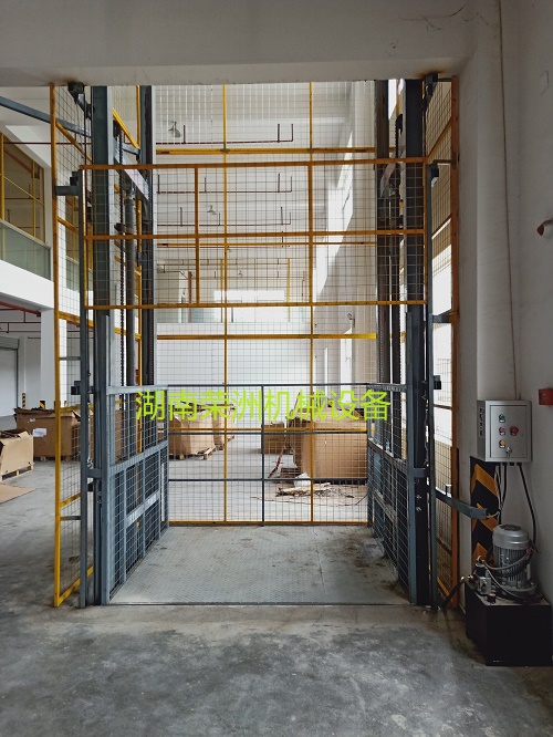 熱烈祝賀長沙愛立德汽車部件訂購導(dǎo)軌升降貨梯成功 熱烈祝賀長沙愛立德汽車部件訂購導(dǎo)軌升降貨梯成功